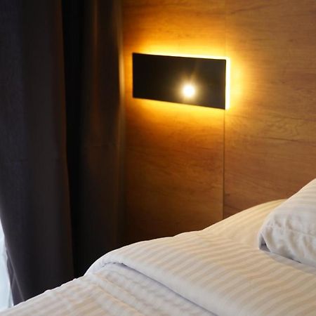 Daily Rent Studio Apartments Tiranë Ngoại thất bức ảnh