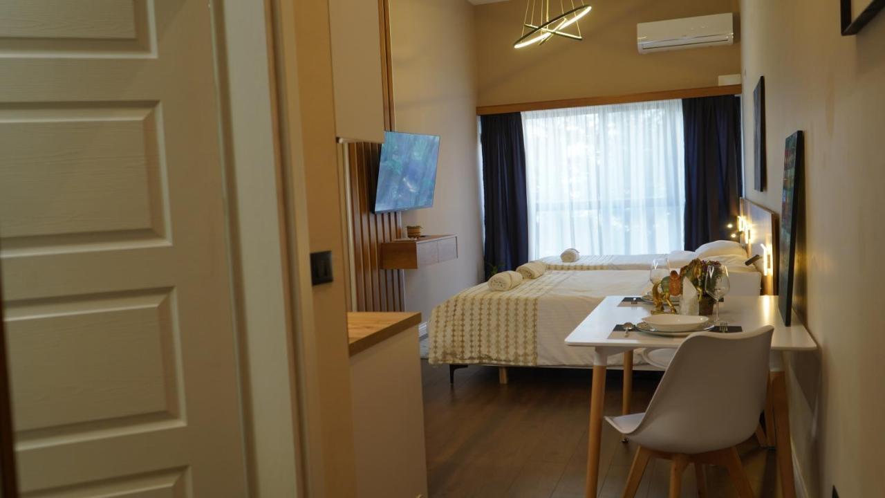 Daily Rent Studio Apartments Tiranë Ngoại thất bức ảnh