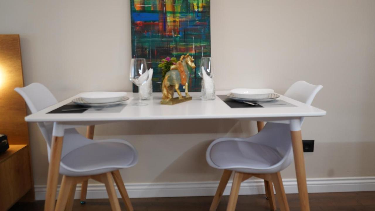 Daily Rent Studio Apartments Tiranë Ngoại thất bức ảnh