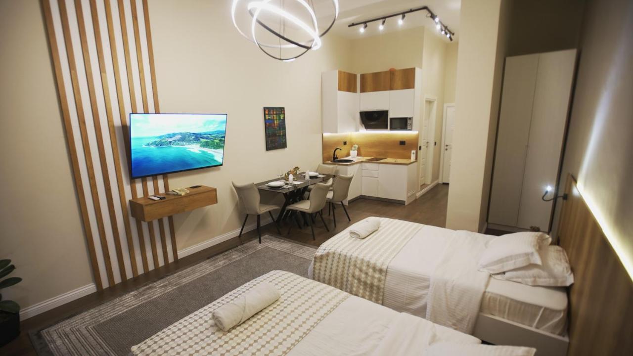 Daily Rent Studio Apartments Tiranë Ngoại thất bức ảnh