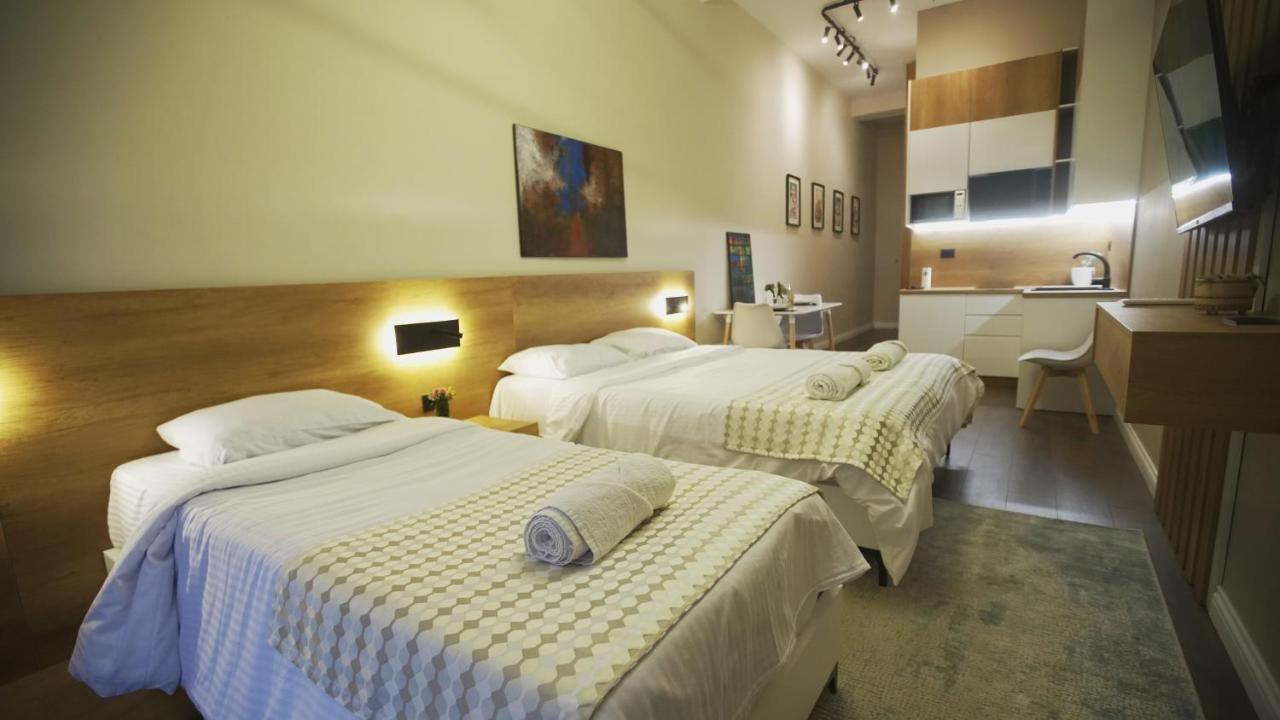 Daily Rent Studio Apartments Tiranë Ngoại thất bức ảnh