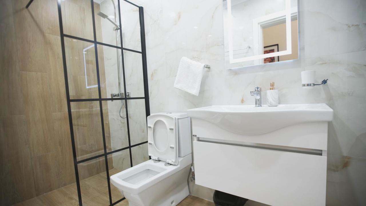 Daily Rent Studio Apartments Tiranë Ngoại thất bức ảnh